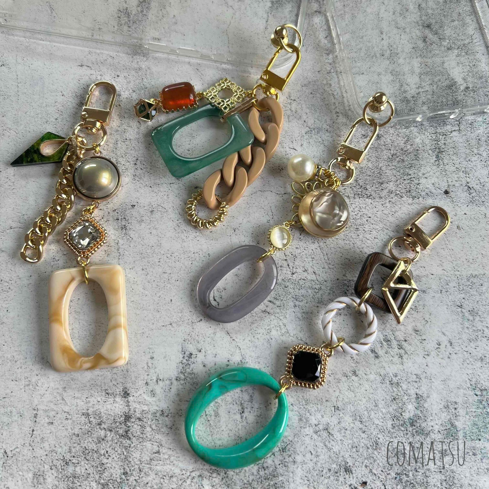 ActiveAntique４ ストラップ付きスマホケース スマホストラップ付きカバー